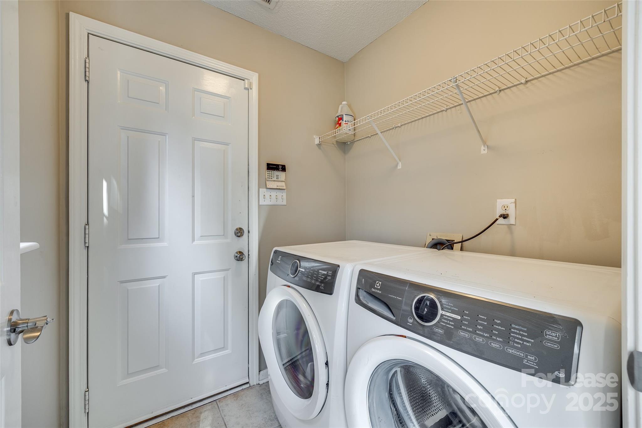 Windward Cove - Residential Lease