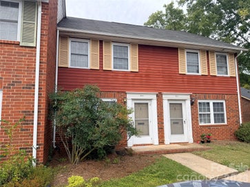 1300 Larchmont Place 202 Salisbury NC 28144