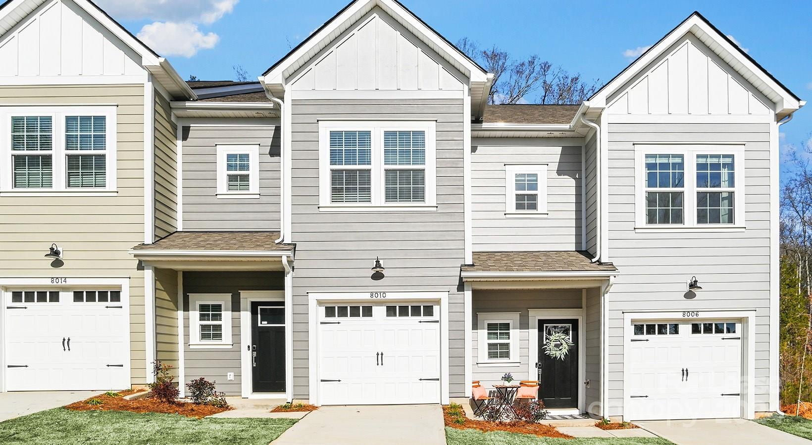 Charlotte, North Carolina 28216, United States, 3 Bedrooms Bedrooms, ,3 BathroomsBathrooms,Residential,Active,54175