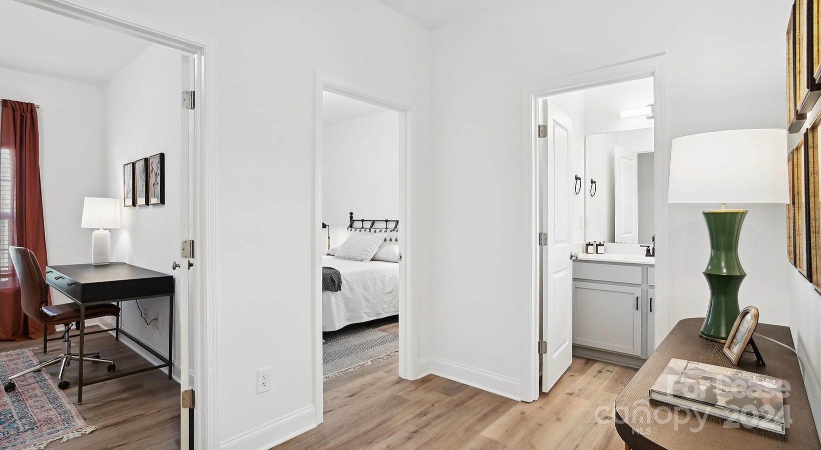 Charlotte, North Carolina 28216, United States, 3 Bedrooms Bedrooms, ,3 BathroomsBathrooms,Residential,Active,54175