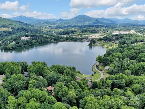 A home in Lake Junaluska