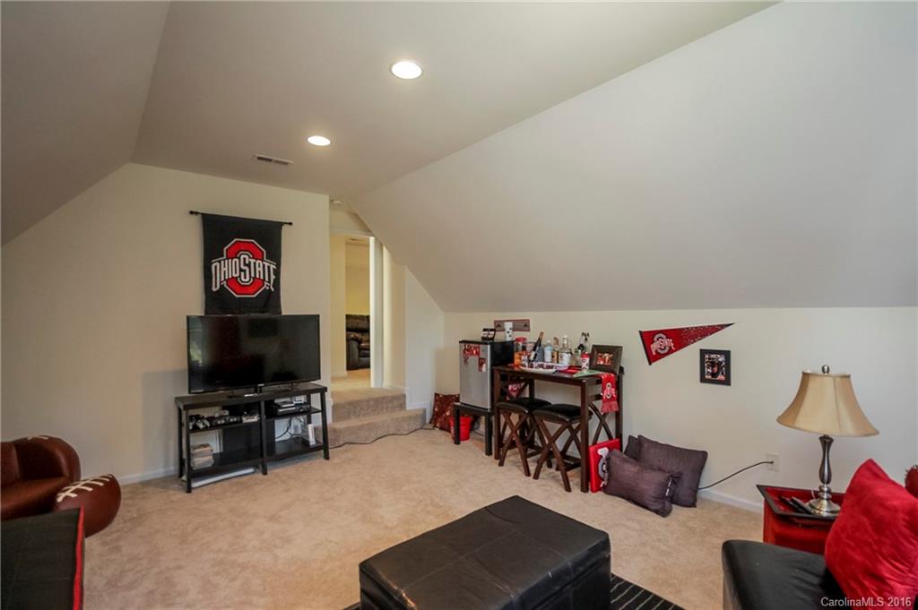 Keeneland - Residential