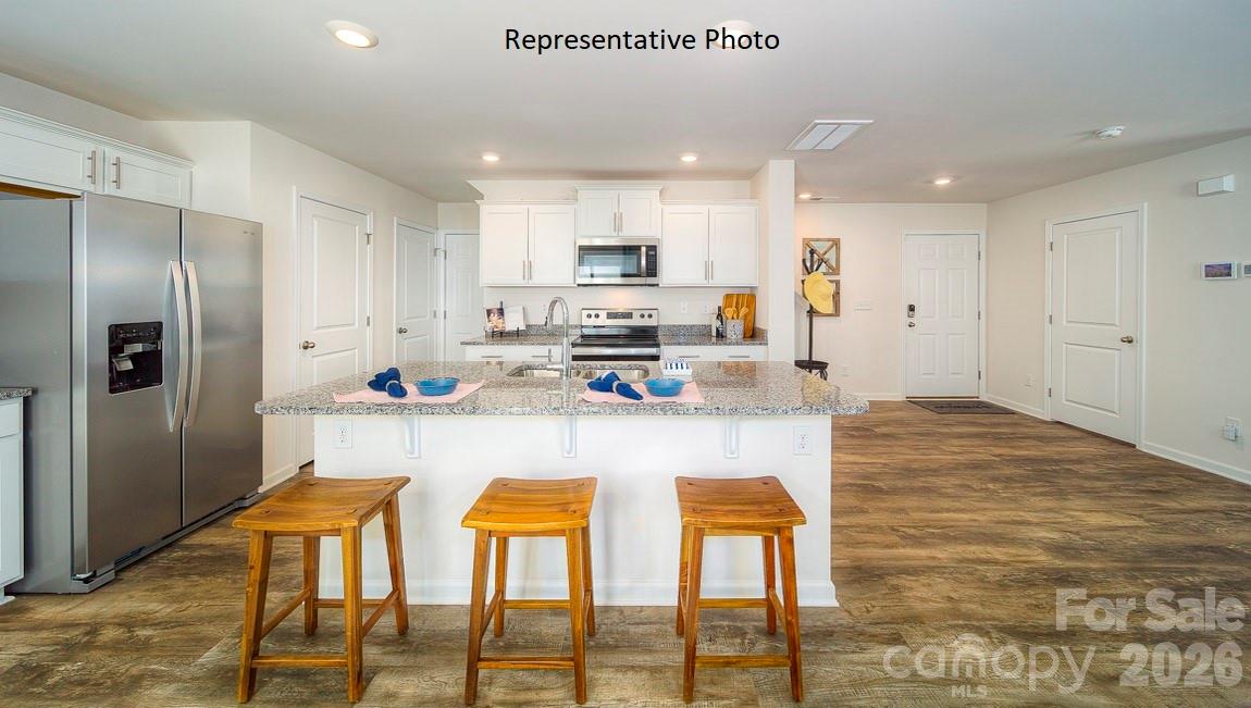 1371 Mammoth Road