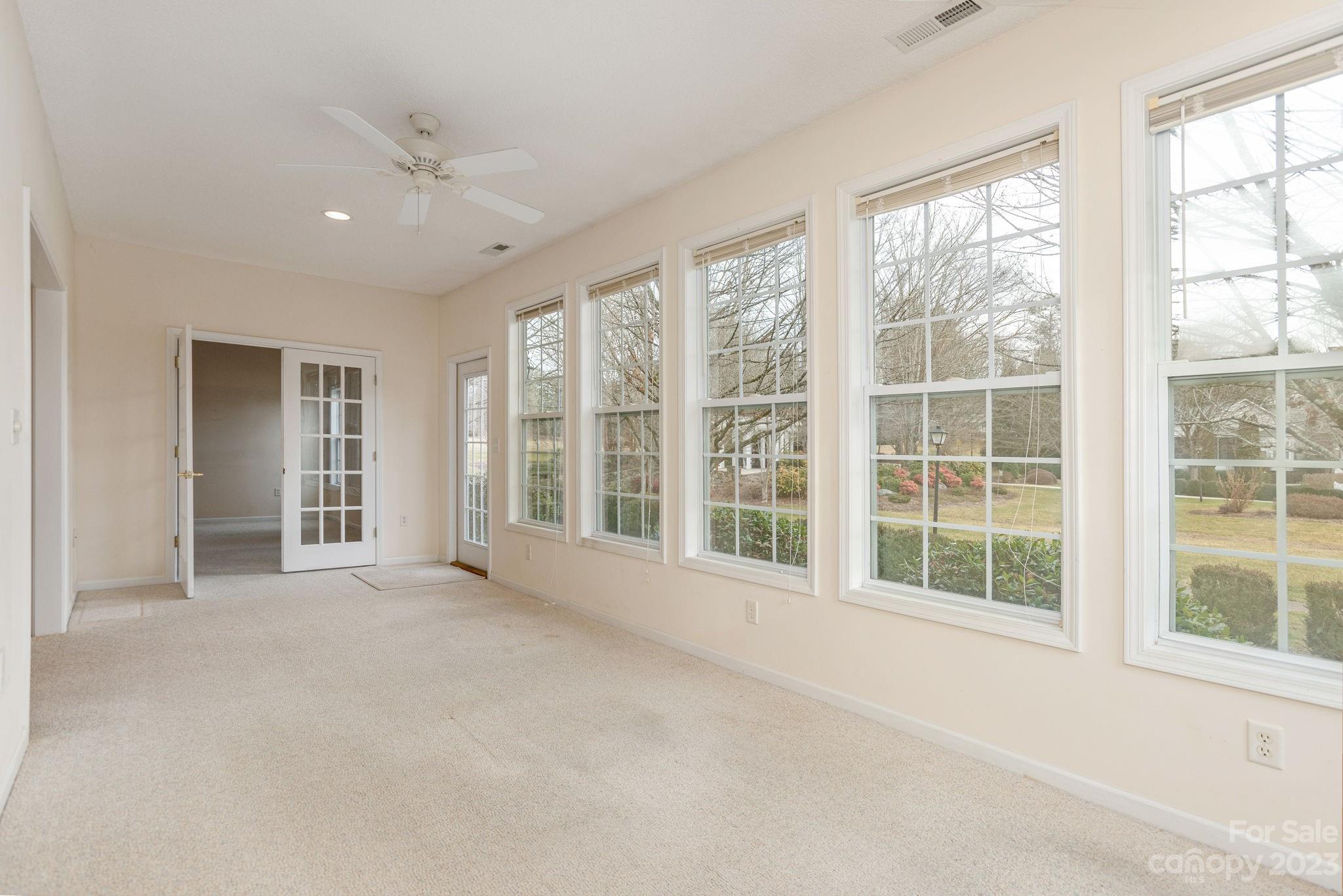 Deerlake Village - Residential