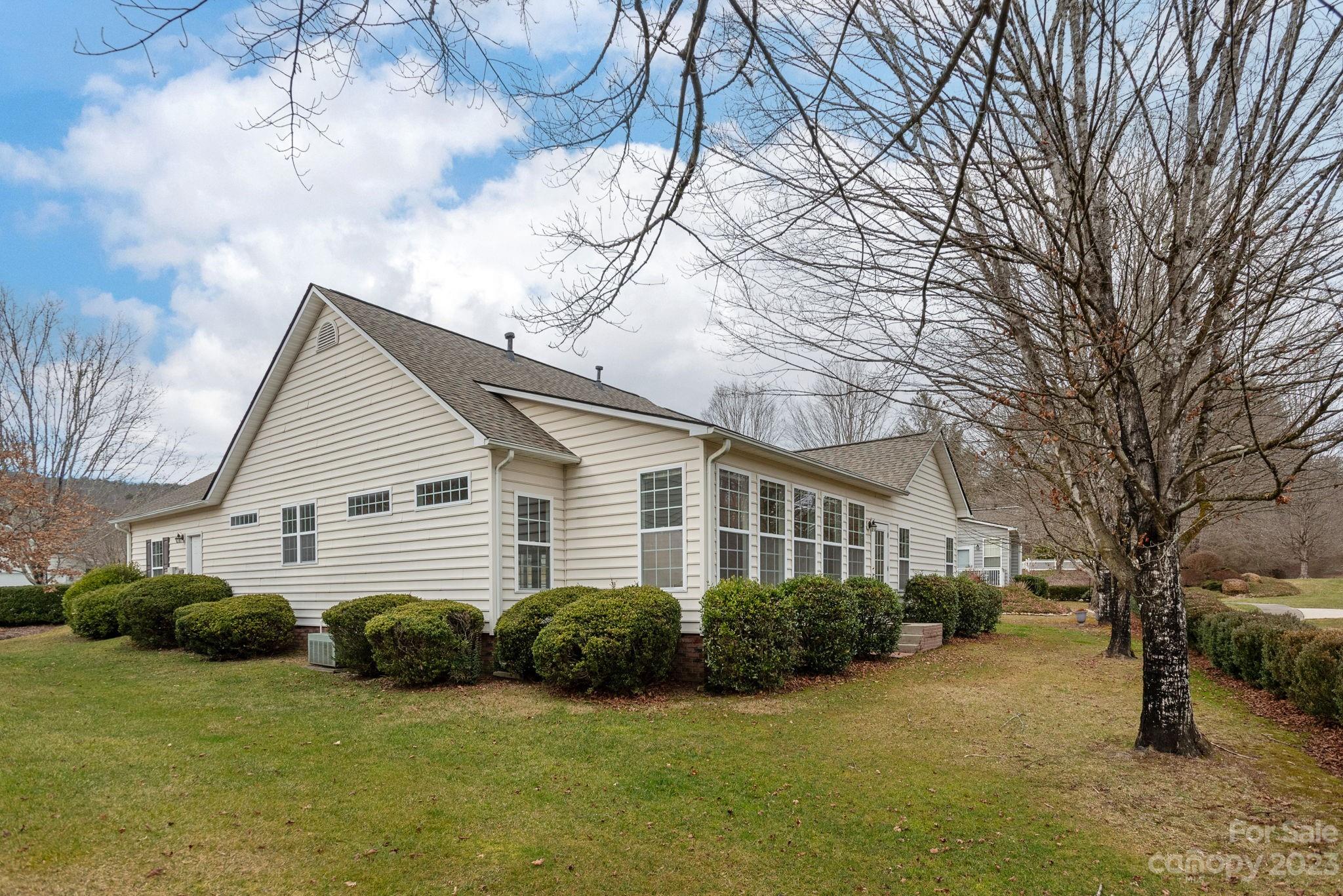 Deerlake Village - Residential