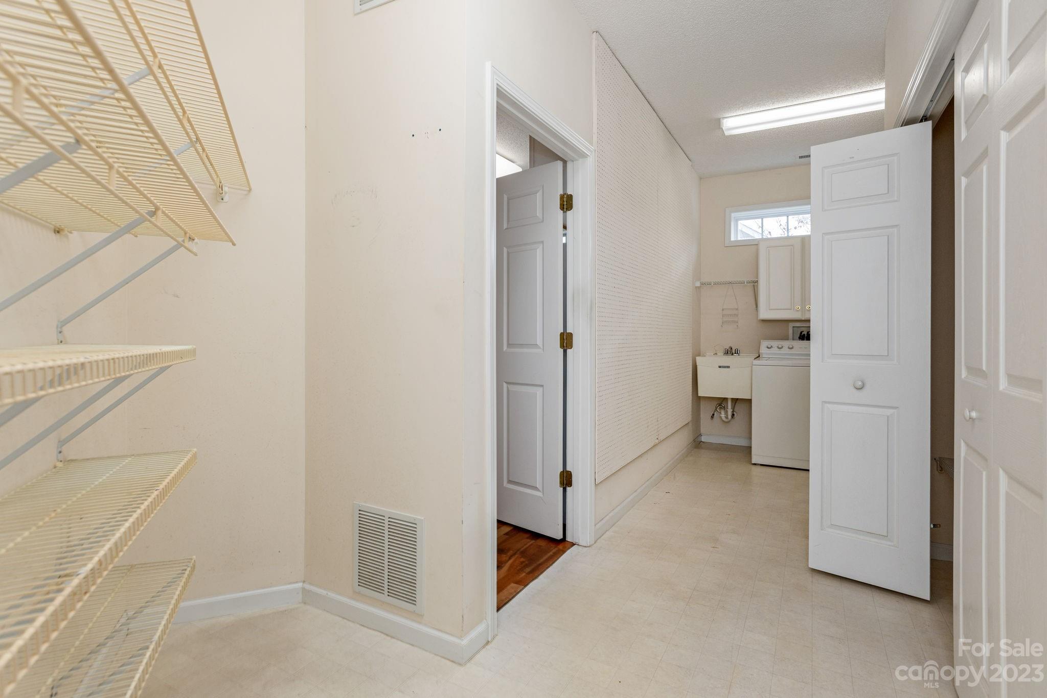 Deerlake Village - Residential