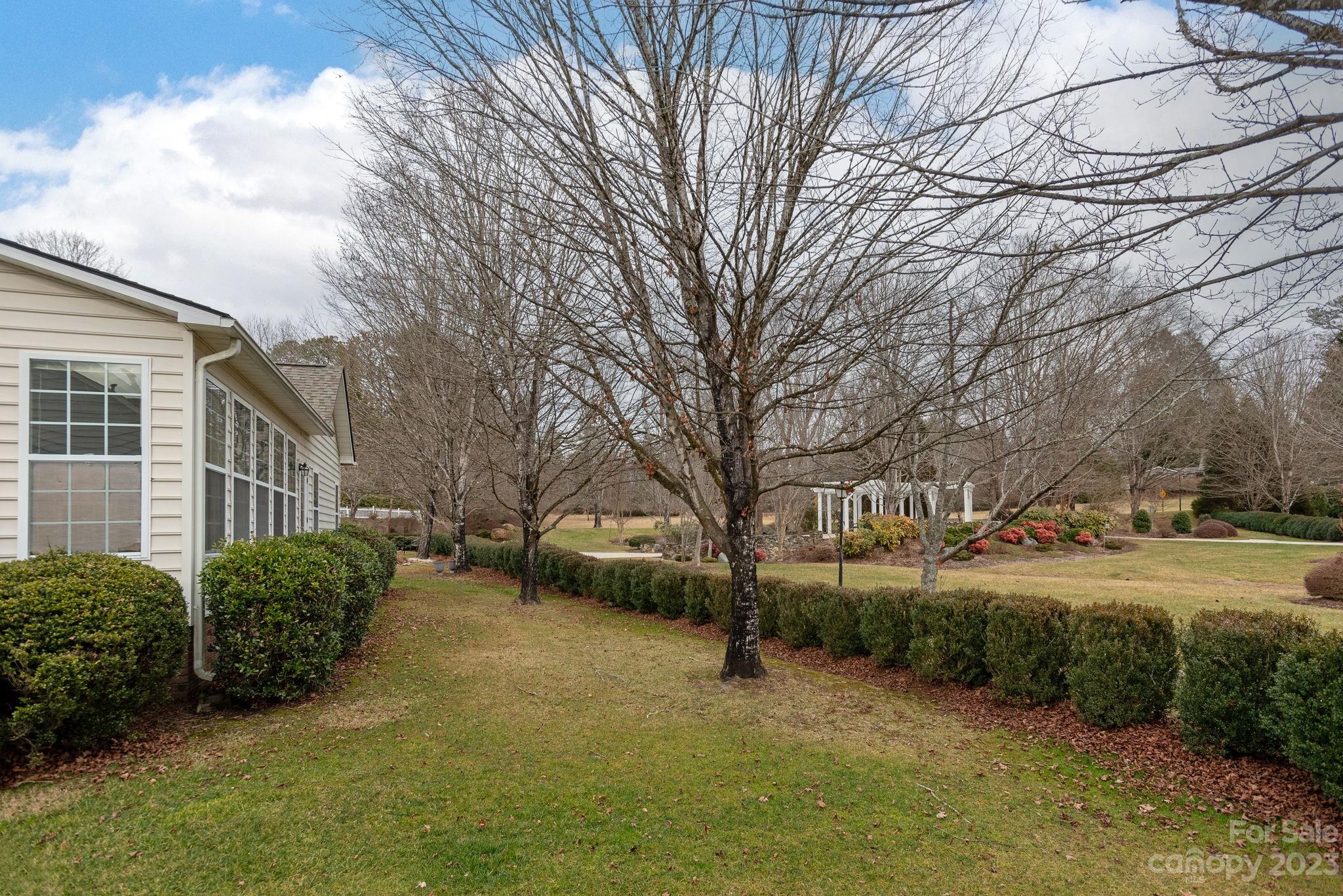 Deerlake Village - Residential