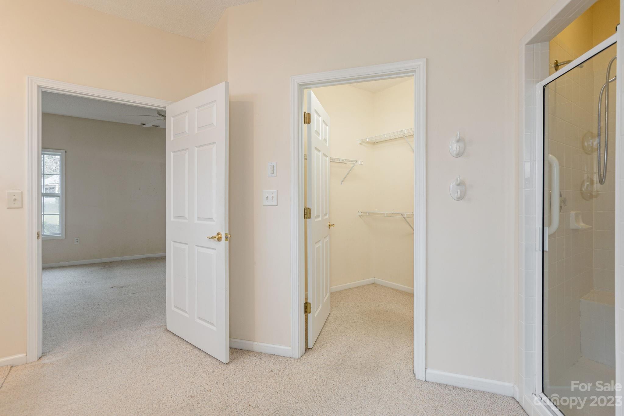 Deerlake Village - Residential