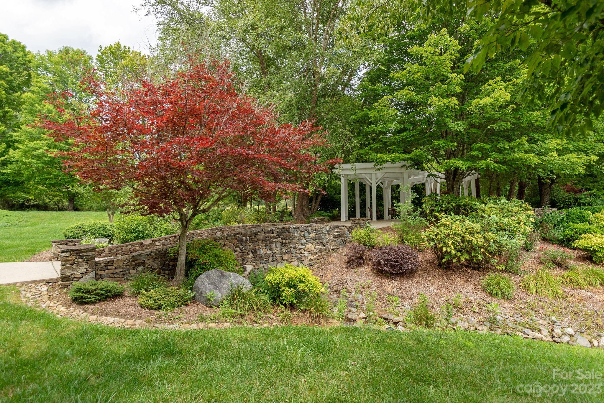 Deerlake Village - Residential