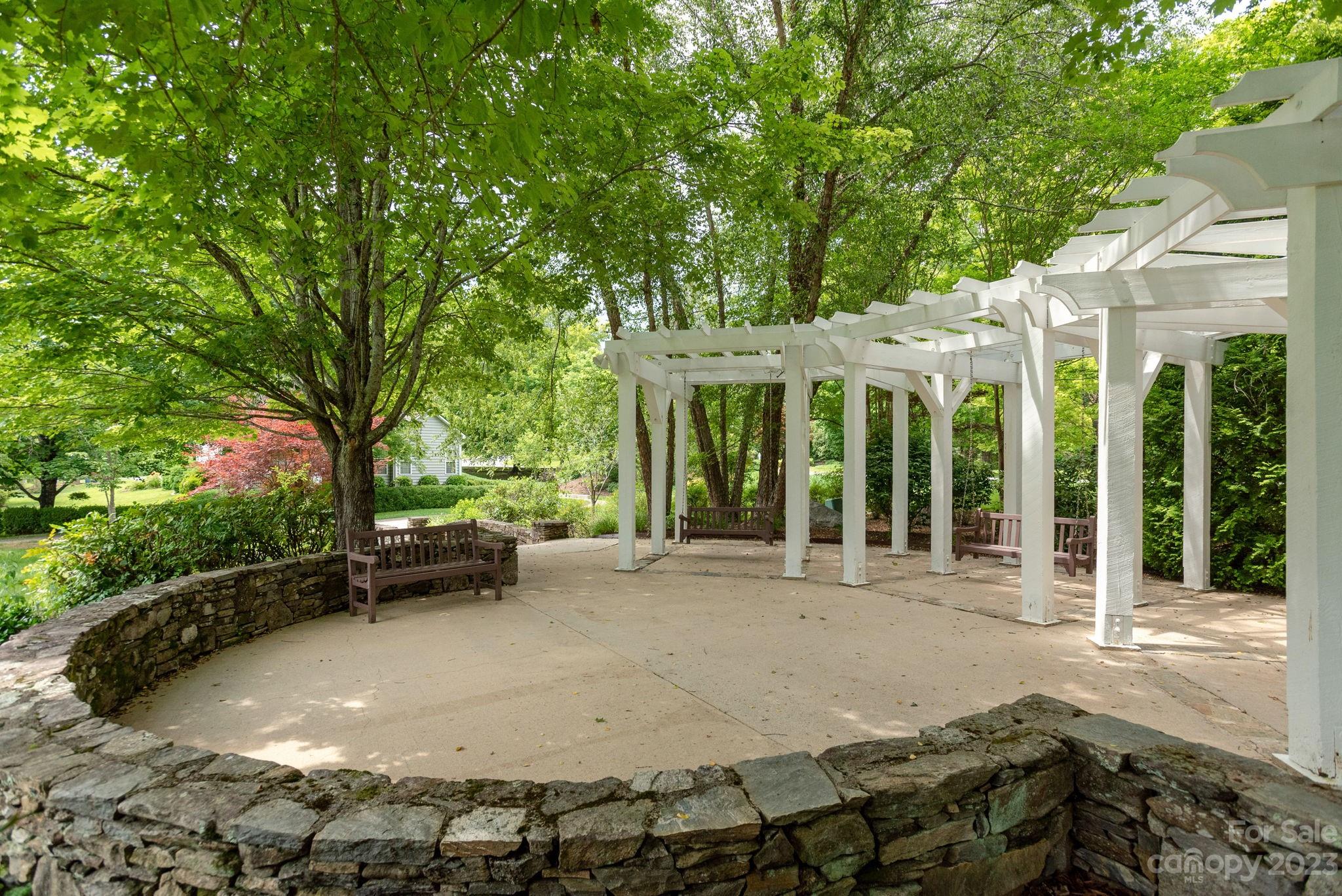 Deerlake Village - Residential