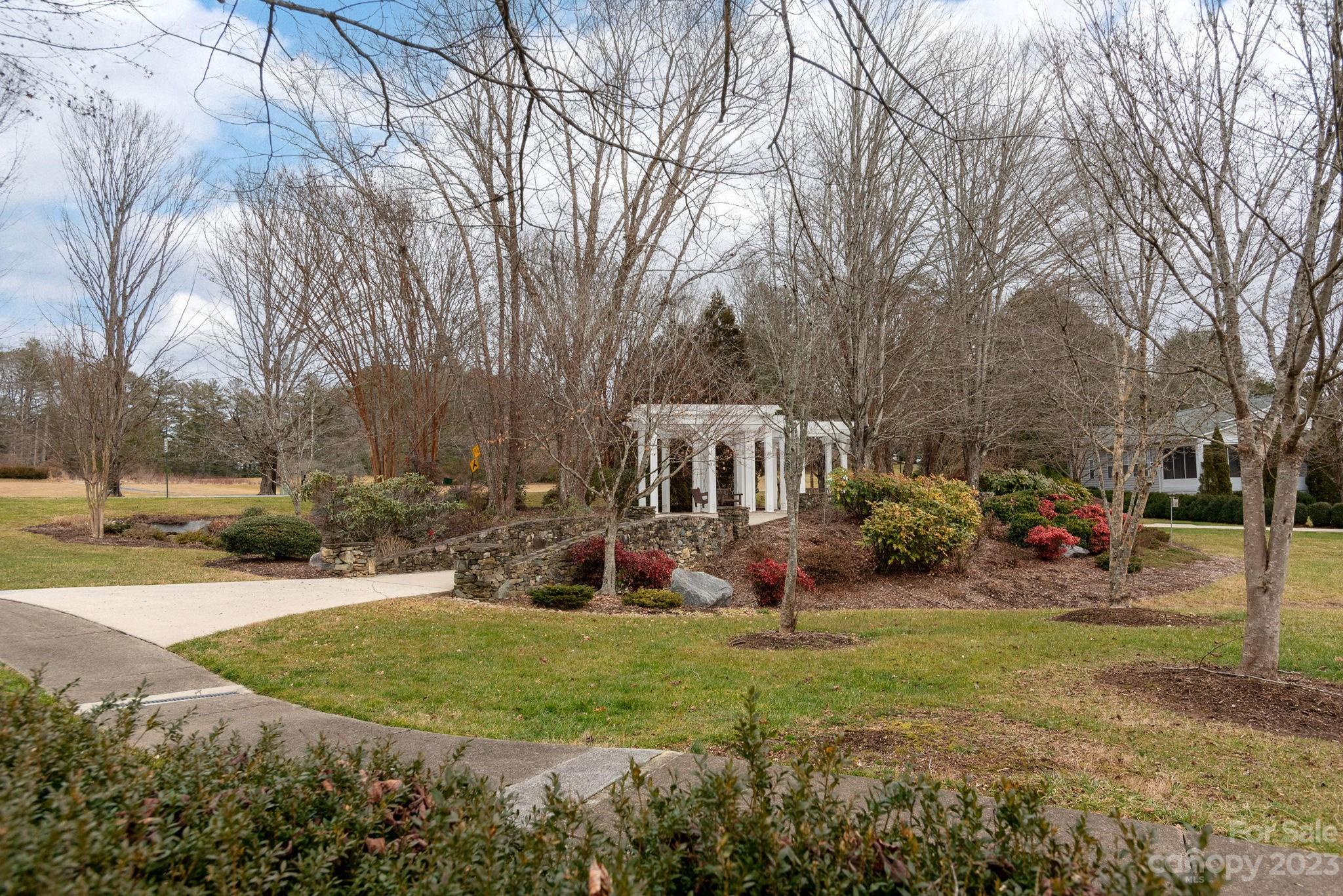 Deerlake Village - Residential