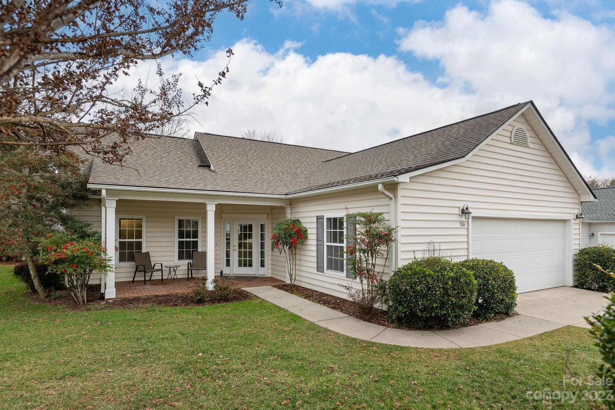 Deerlake Village - Residential