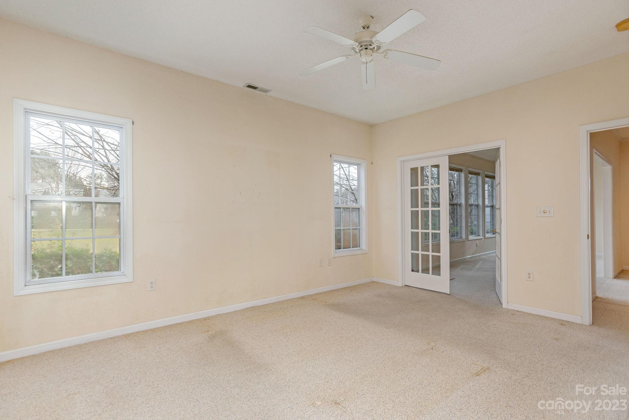 Deerlake Village - Residential