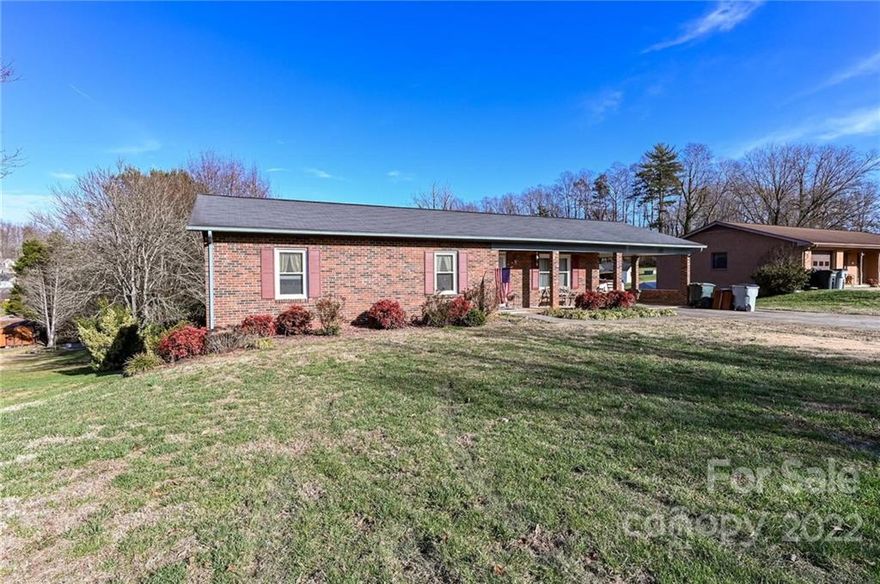 Brick ranch with full basement in Lower Creek. This might be the one you are looking for, 3 bedrooms 2 full baths, carport all on a nice lot. Convenient location close to shopping, schools and restaurants. Home needs a little TLS but seems very solid. Property is in an estate and heir still removing personal property. Don't wait to see this property, call today for appointment.