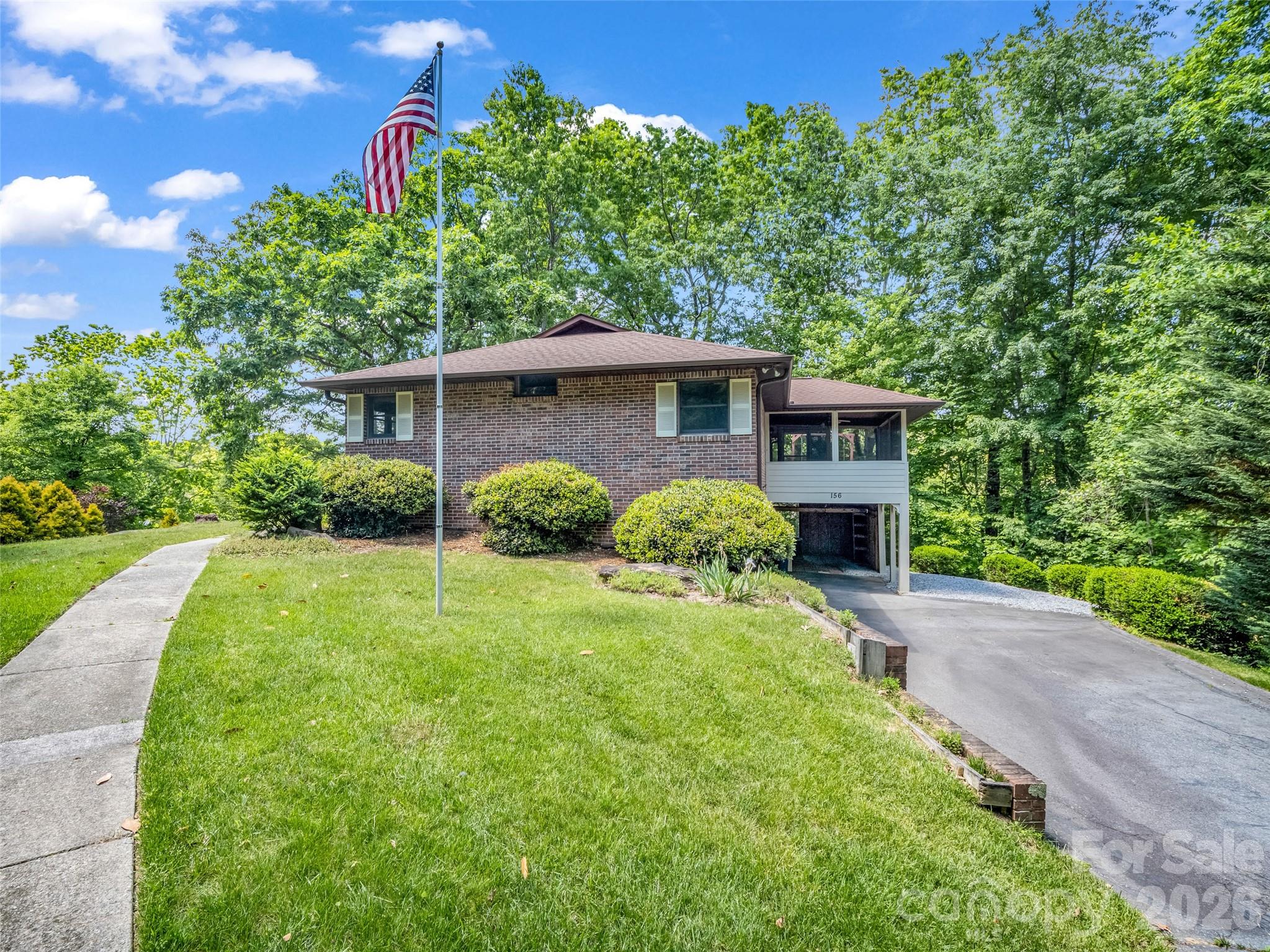 156 Deer Run