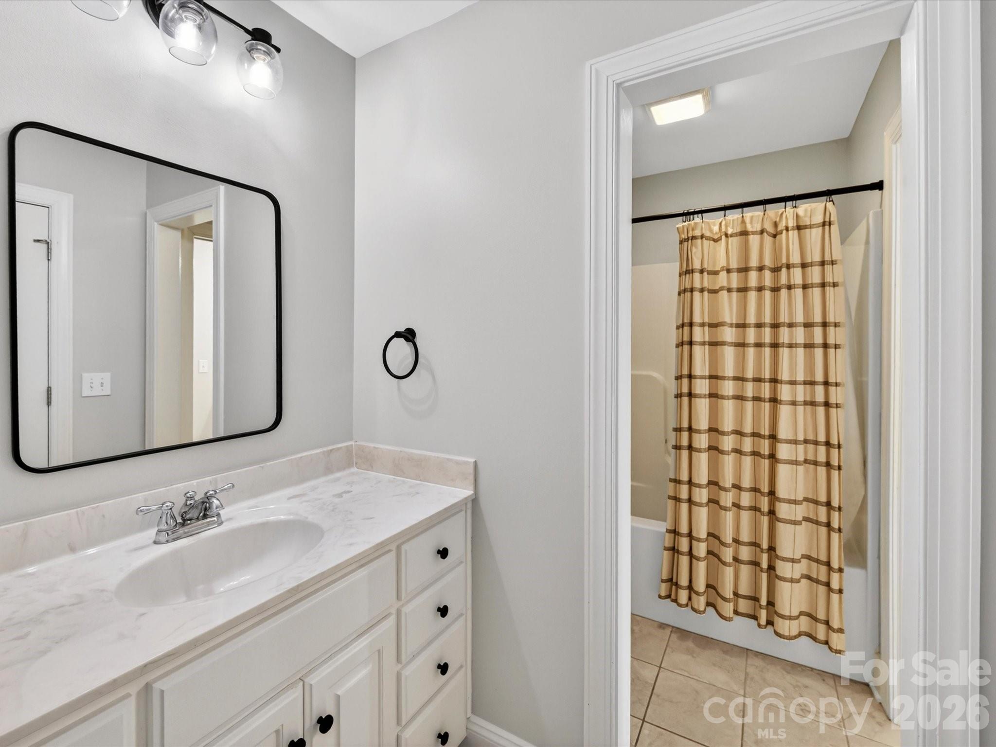 Hamilton Crest - Residential