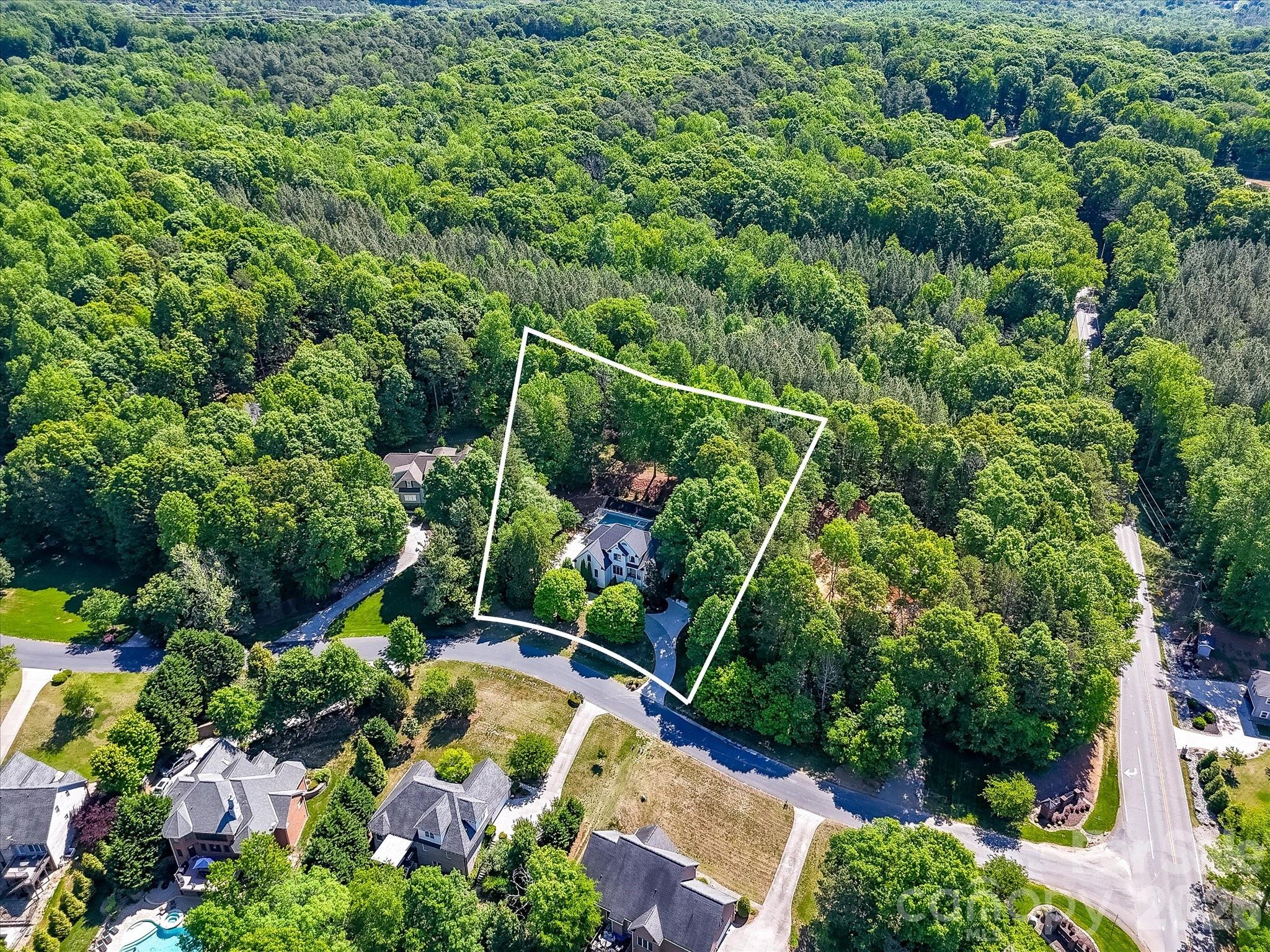 Hamilton Crest - Residential