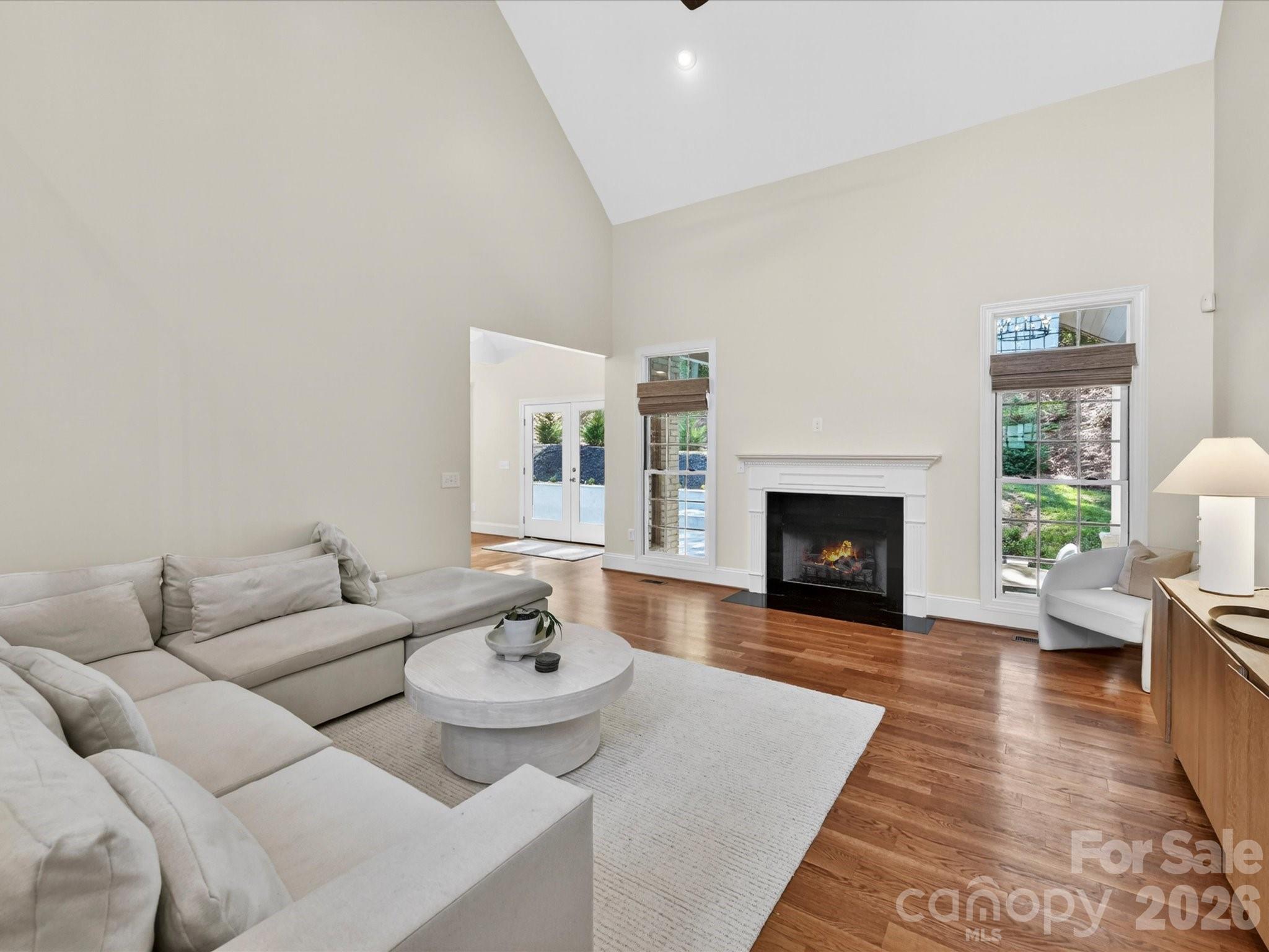 Hamilton Crest - Residential