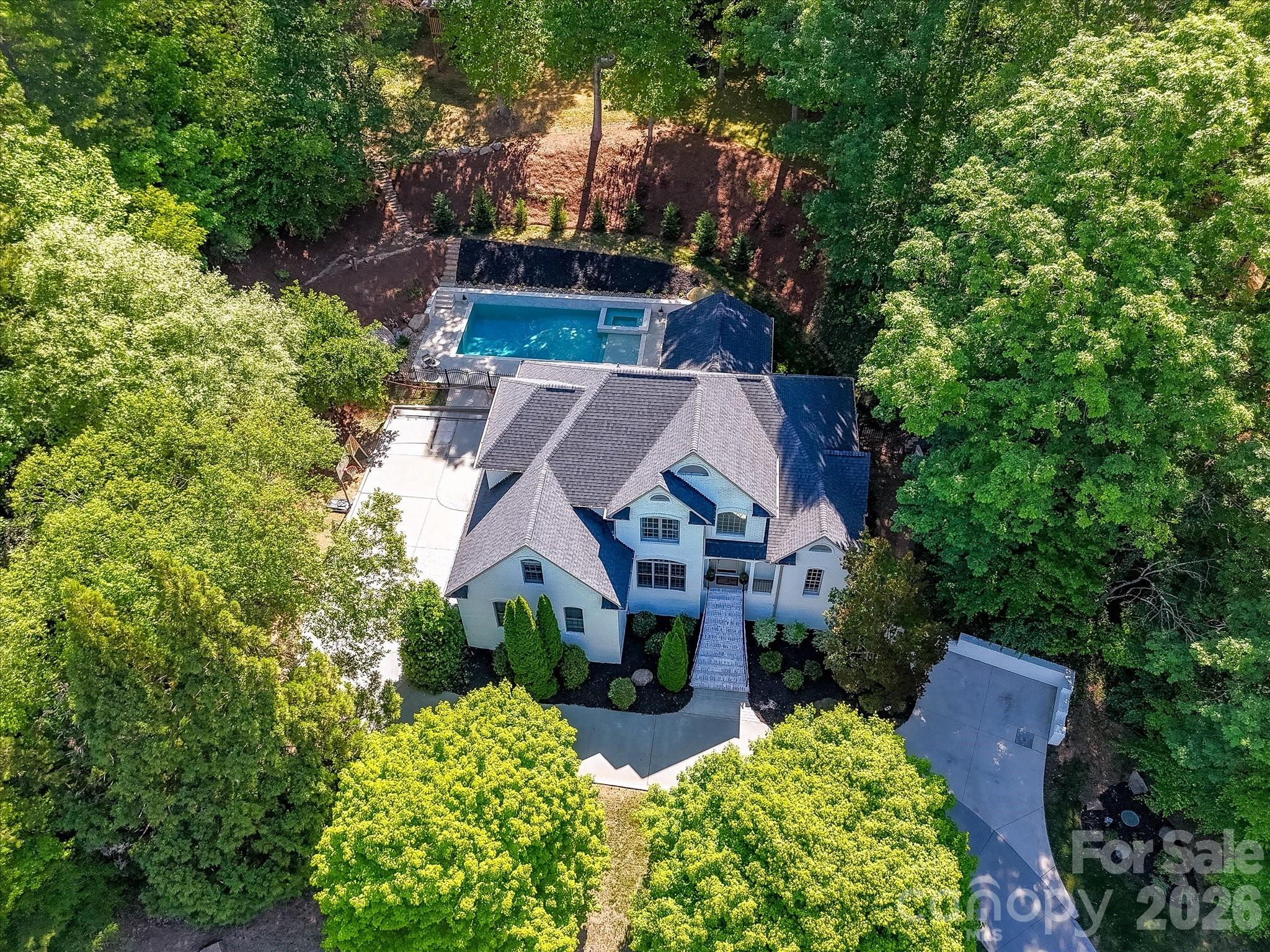 Hamilton Crest - Residential