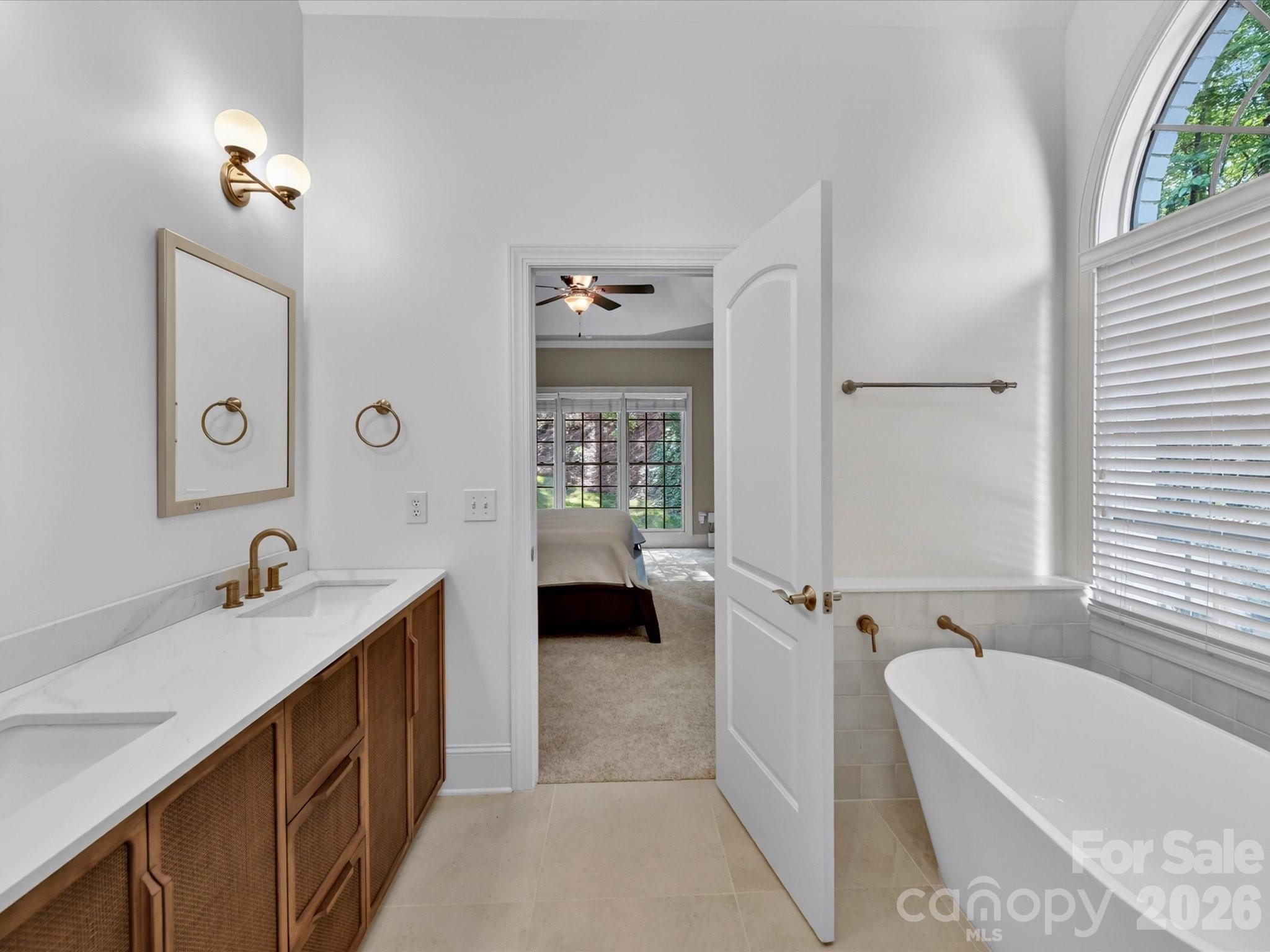 Hamilton Crest - Residential