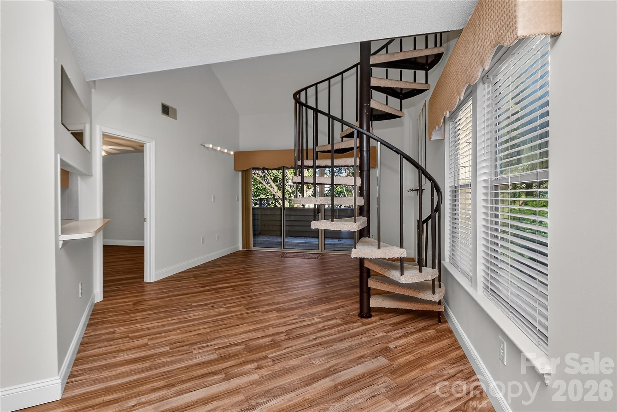 2559 Stockbridge Drive B