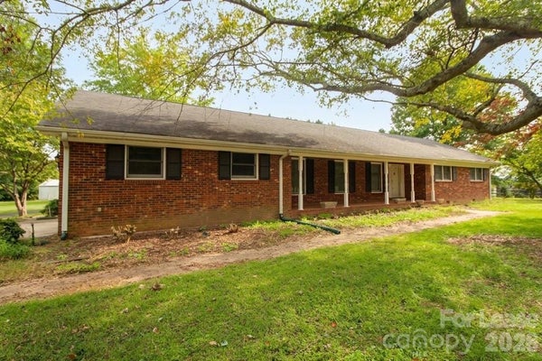 1860 DULIN RD, CLOVER, SC 29710 - Image ec34d67ed2bbcb5568dc4f095af82b49/98887148