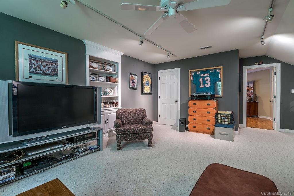 Mountain Point - Residential