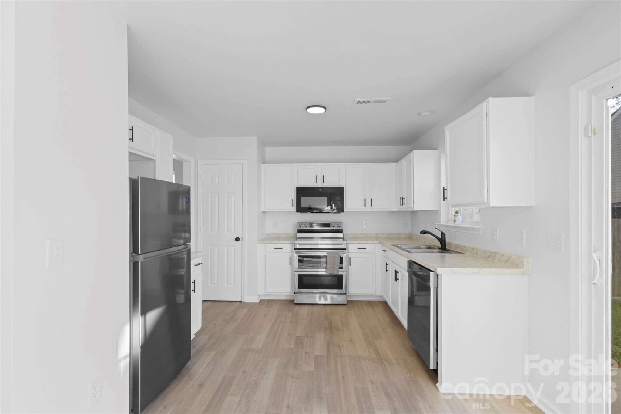 2440 Reid Oaks Drive