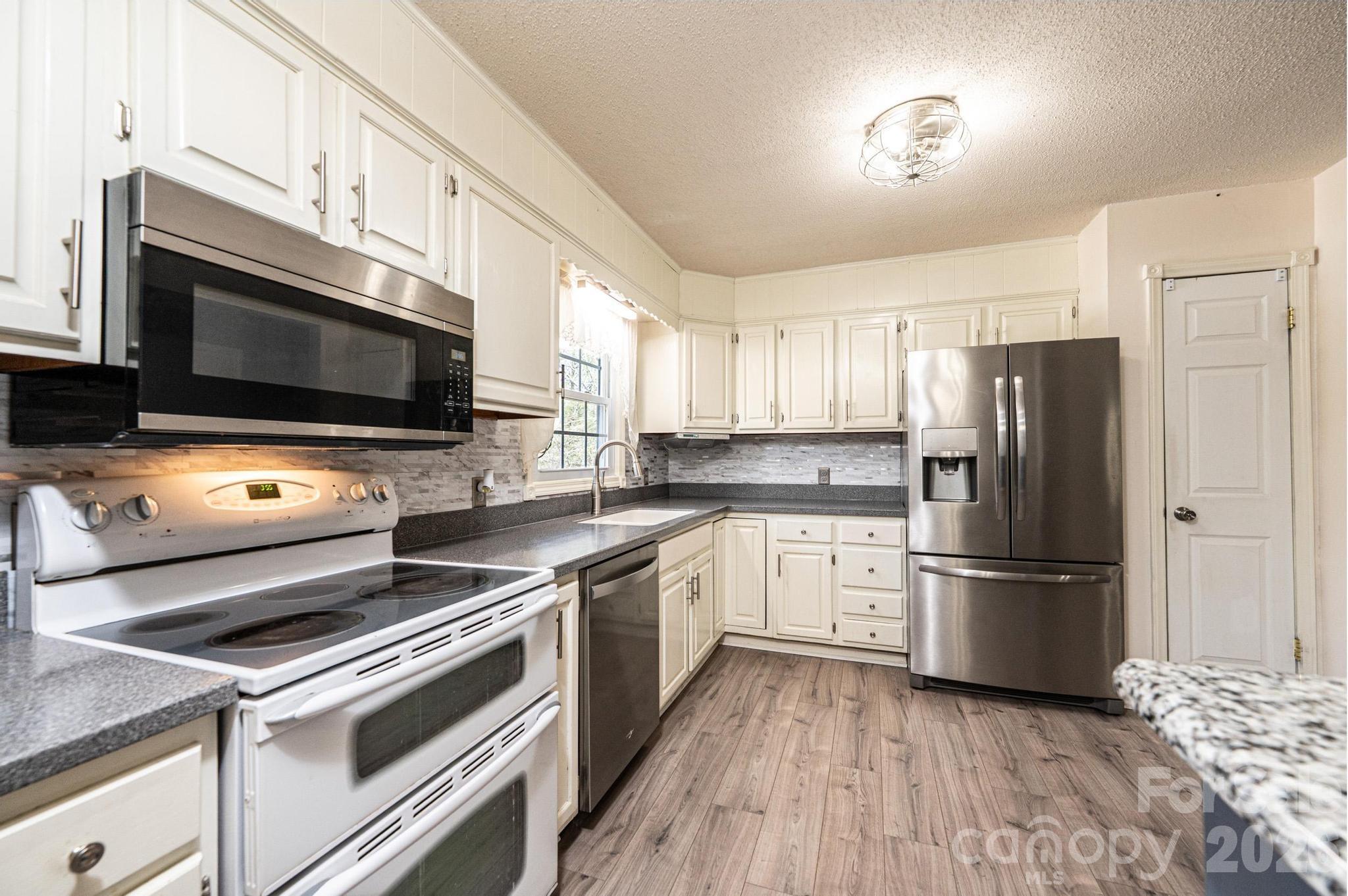 Colliers West - Residential