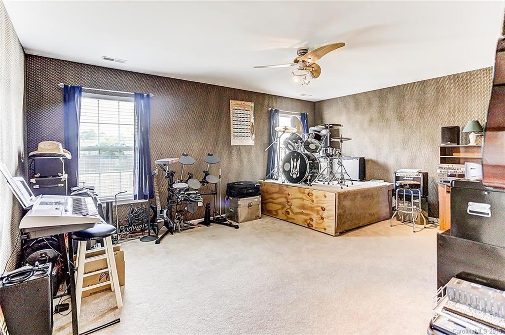 Mallard Pointe - Residential