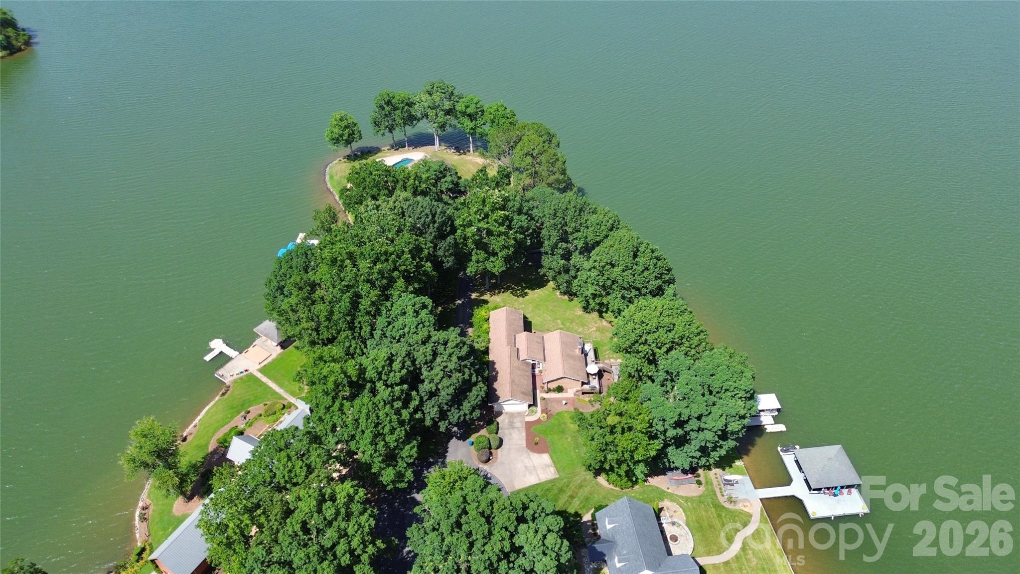 160 Quail Hollow Drive