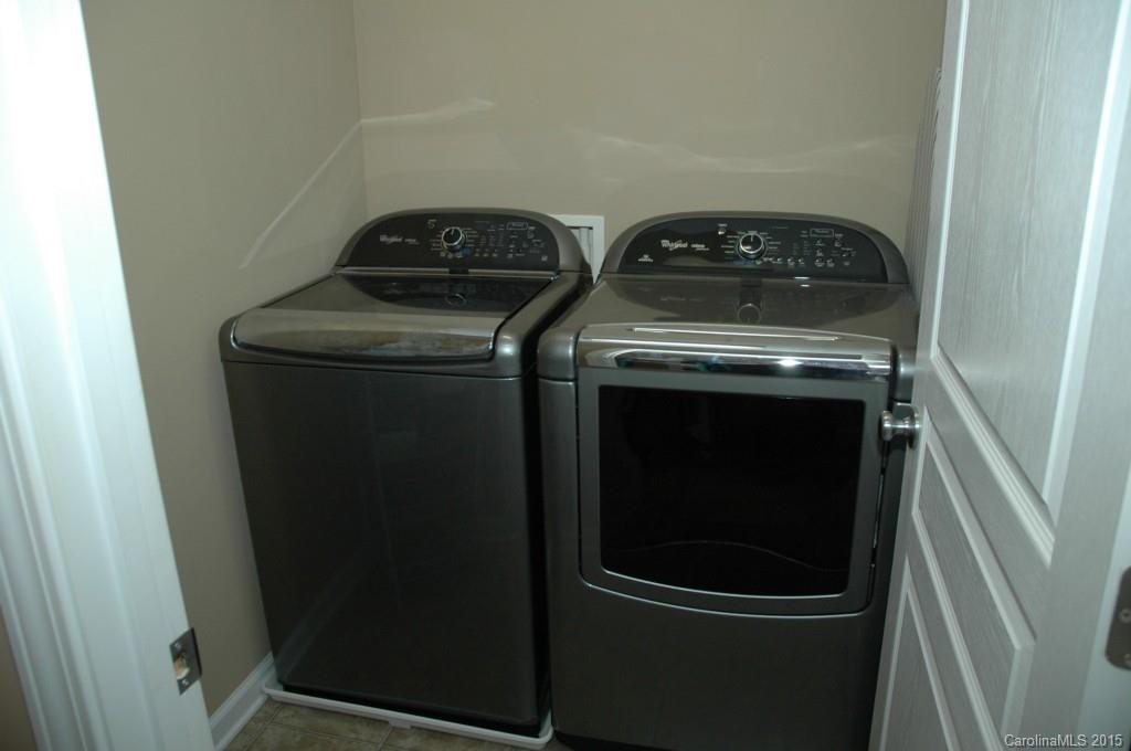 Ridge Pointe - Residential