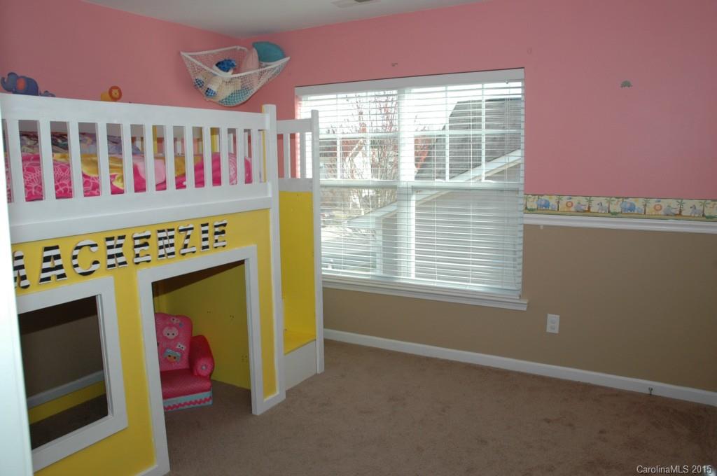 Ridge Pointe - Residential