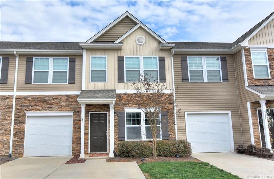 Great home in Gated community minutes from Lake Wylie. In addition to the 3 bedrooms and 2.5 baths this home boasts a flex room that can be used as a dining room or office and upstairs it has a loft/game room area. Kitchen has granite counter tops, stainless steel appliances and kitchen island. Enjoy the patio and newly fenced in yard.