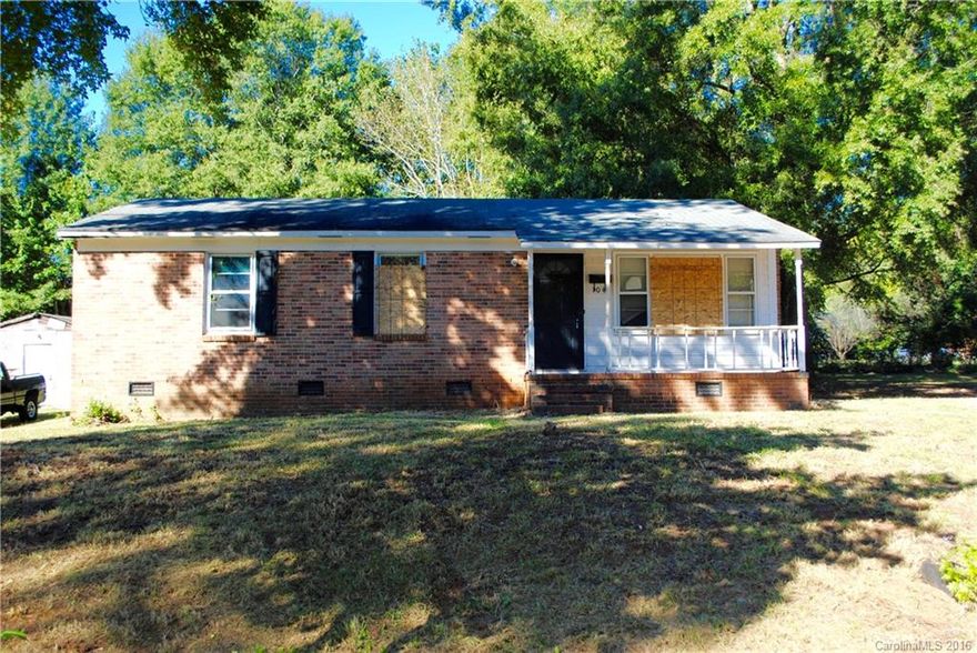 Investment property located in York's Wooded Valley community. Home is being offered for sale in "as-is" condition and no repairs are to be completed.