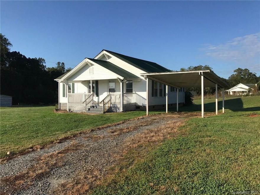 Cute bungalow with some renovations. Make a great starter home or investment property. Don't miss out!