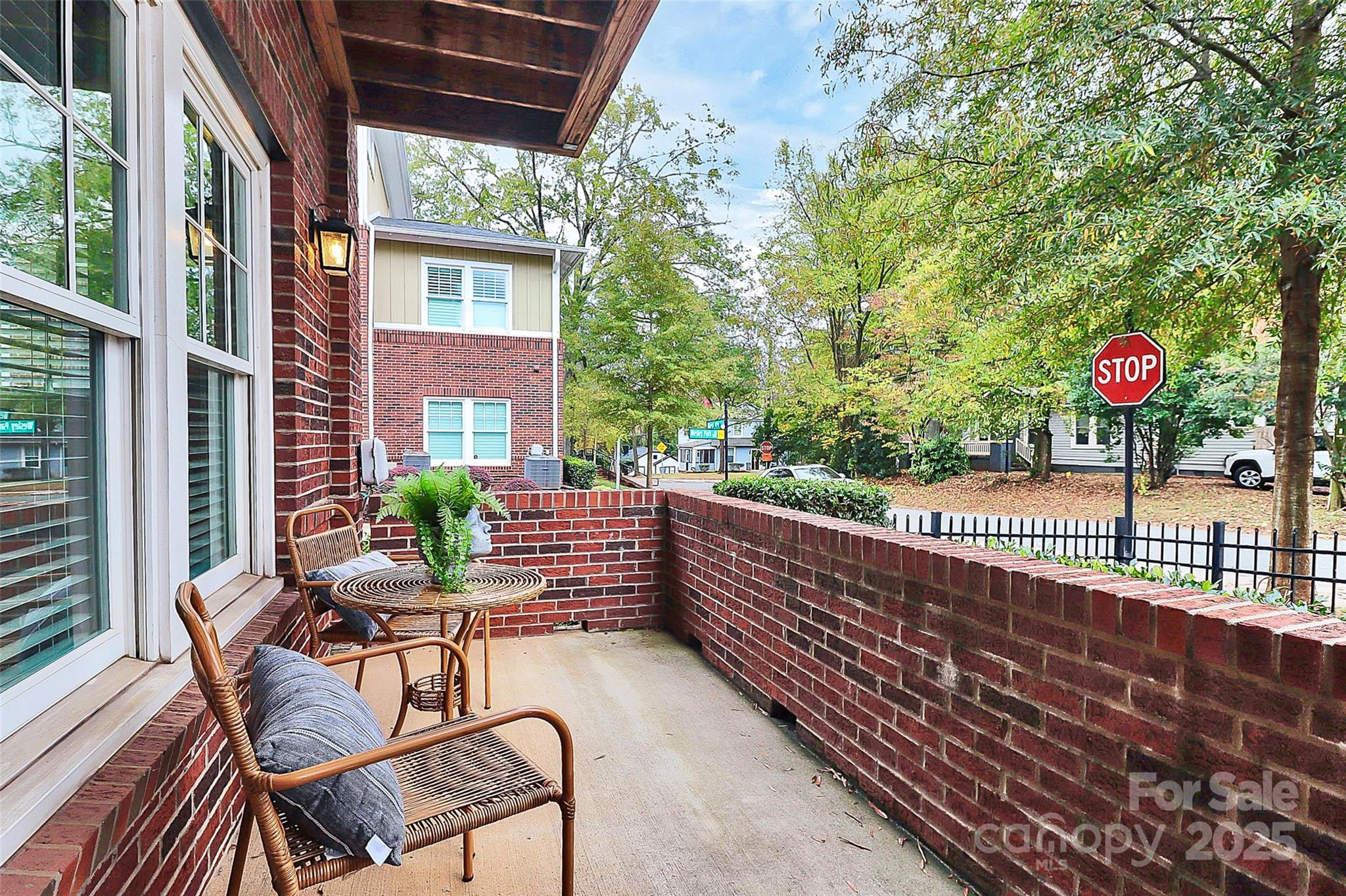 1412 W 4th Street