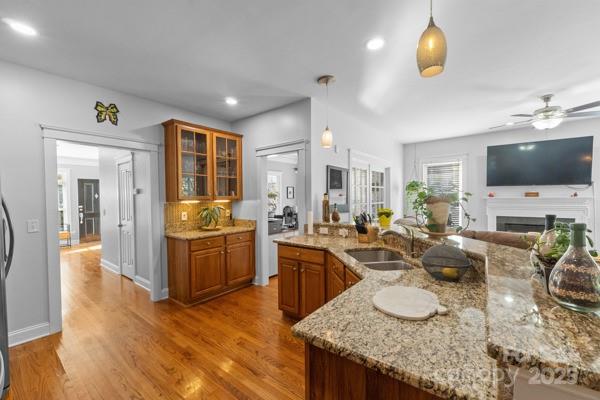 Lakeshore - Residential