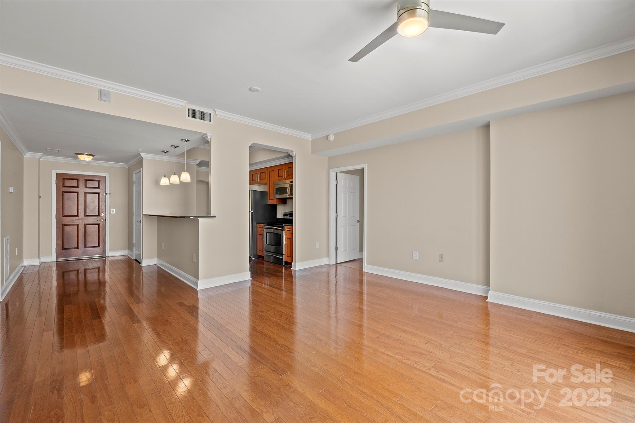 Fifth And Poplar - Residential