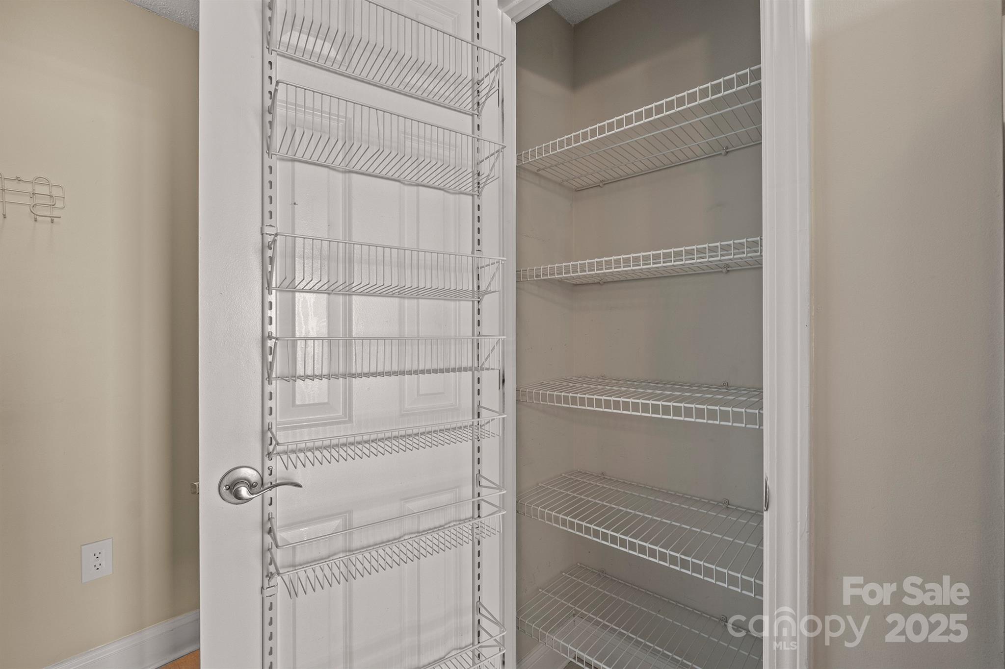 Fifth And Poplar - Residential