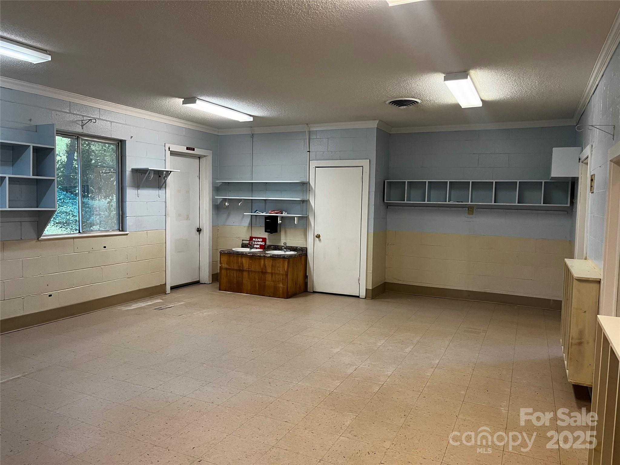 925 NE 5th Street NE 15