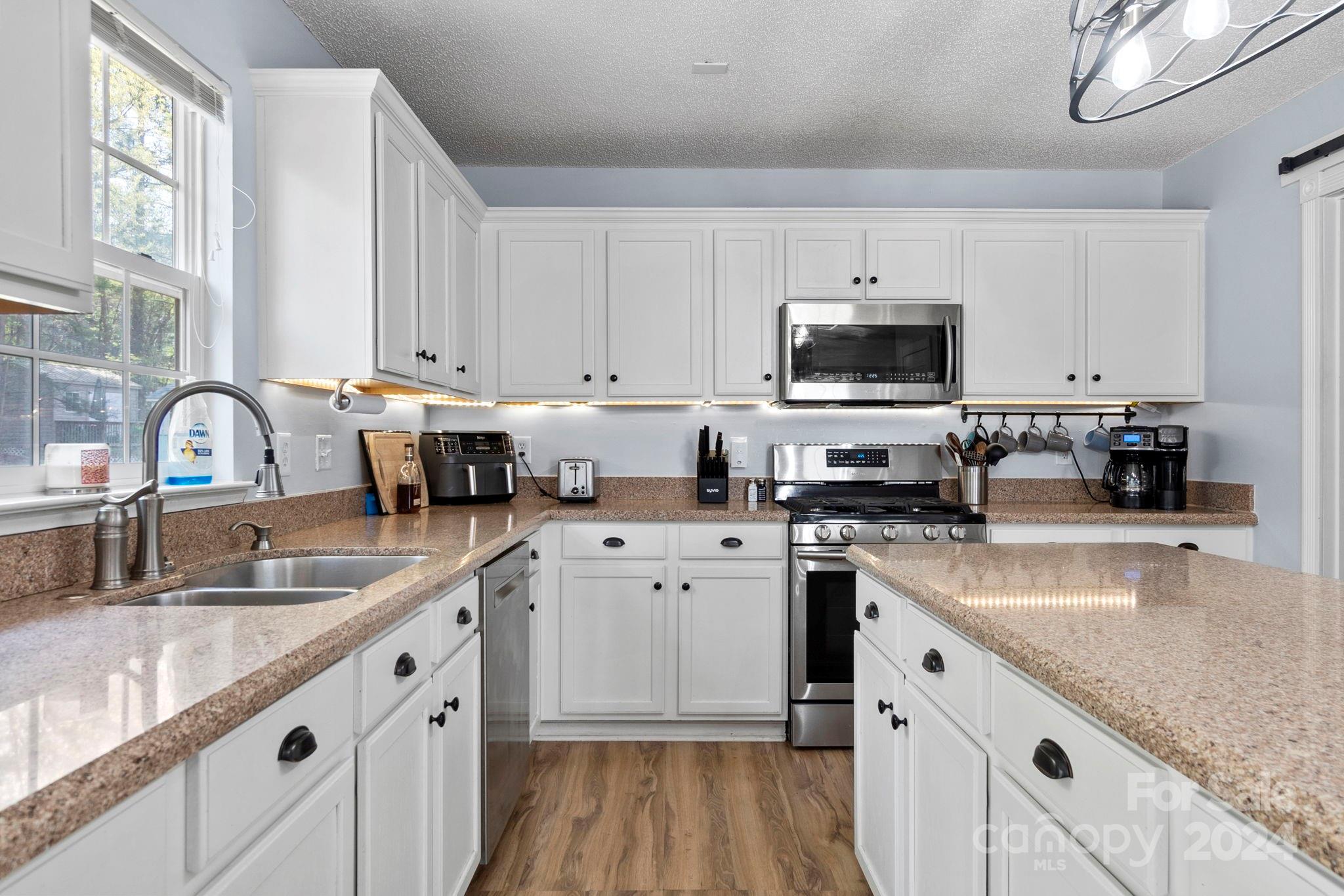 Amber Woods - Residential