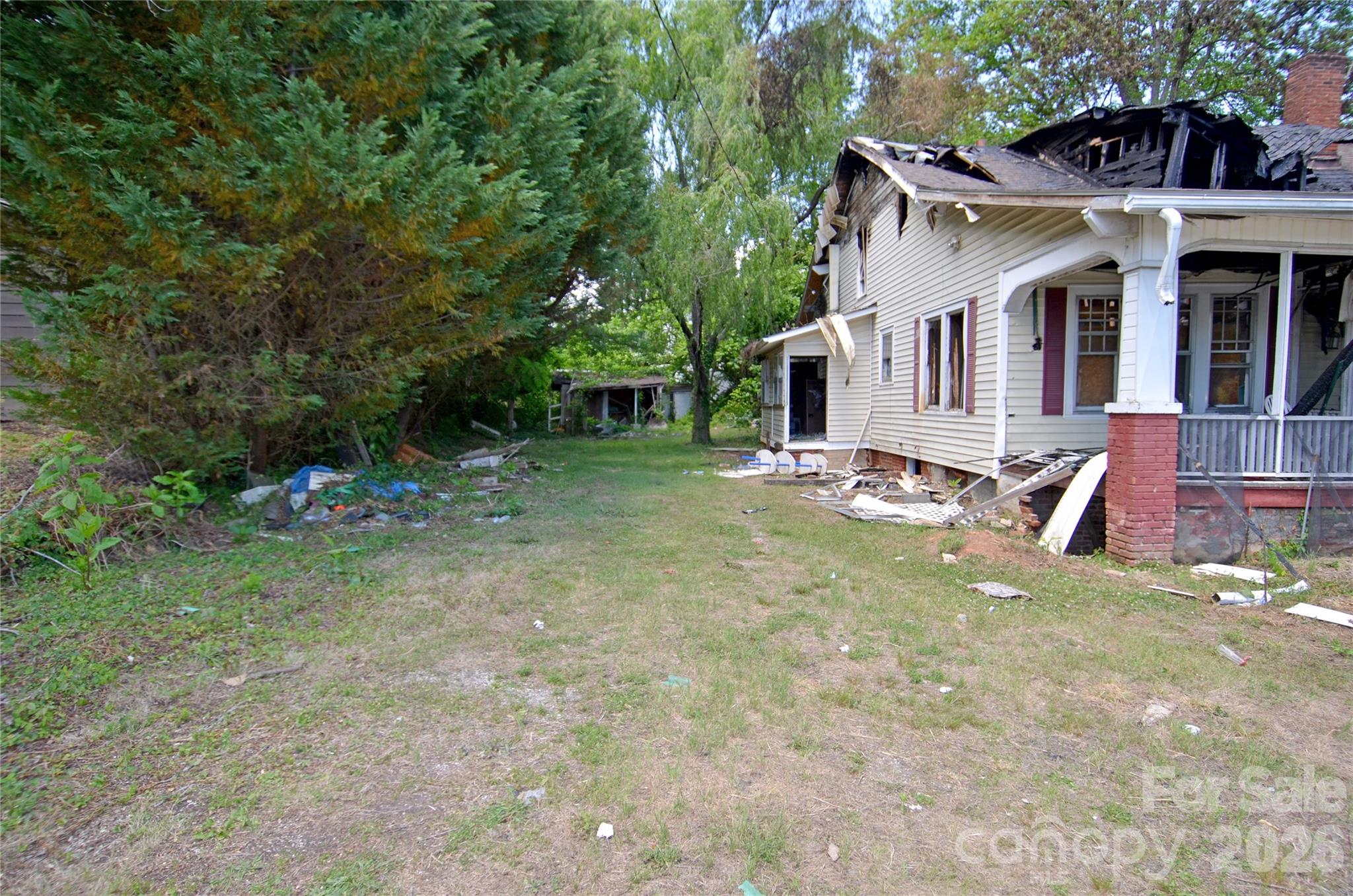 201 Blue Ridge Street 1,2