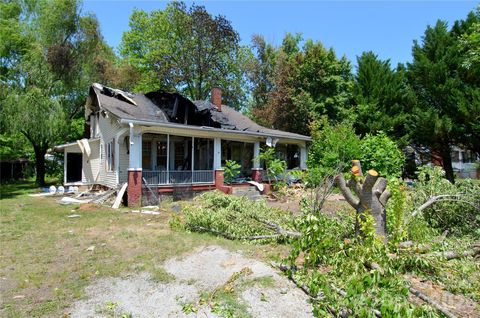 201 Blue Ridge Street 1,2 Marion NC 28752