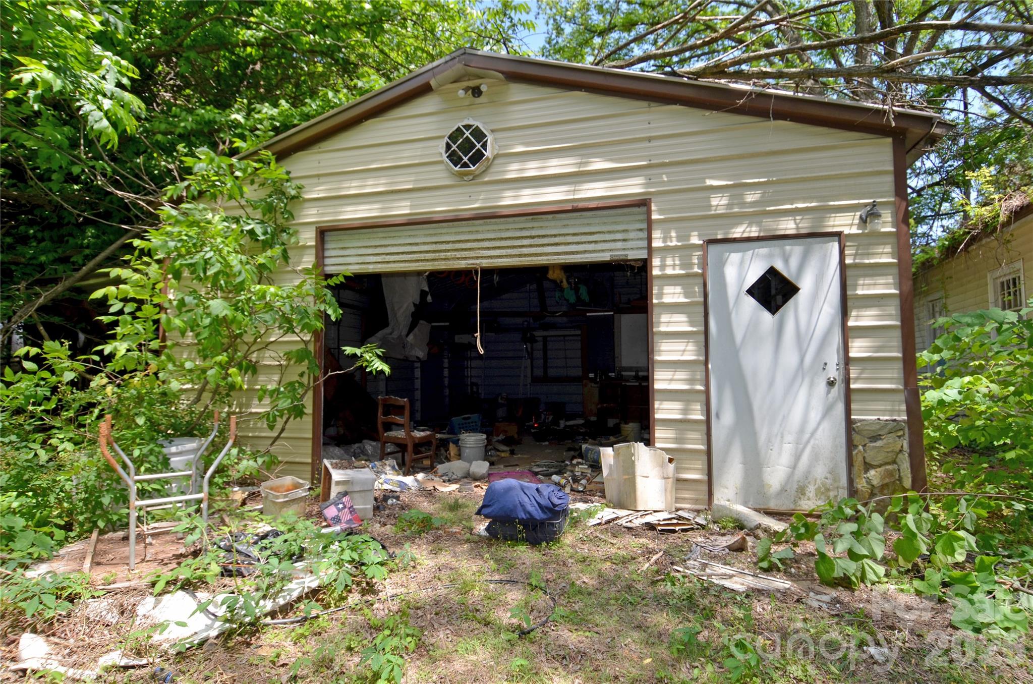 201 Blue Ridge Street 1,2