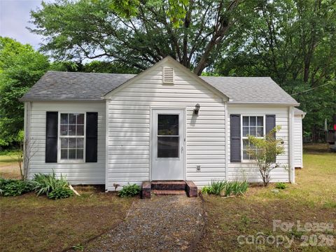 Photo of 1178 Central Drive NW, Concord, NC 28083 (MLS # 4378928)