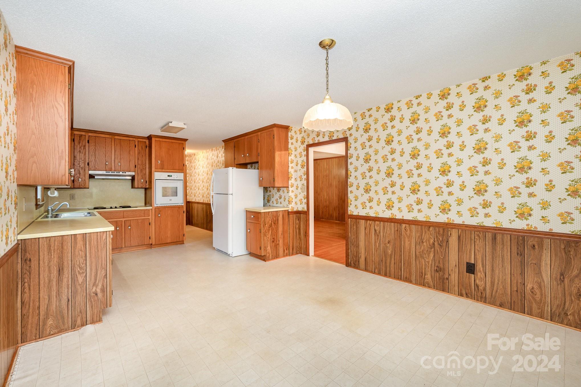 Ragin Estates - Residential