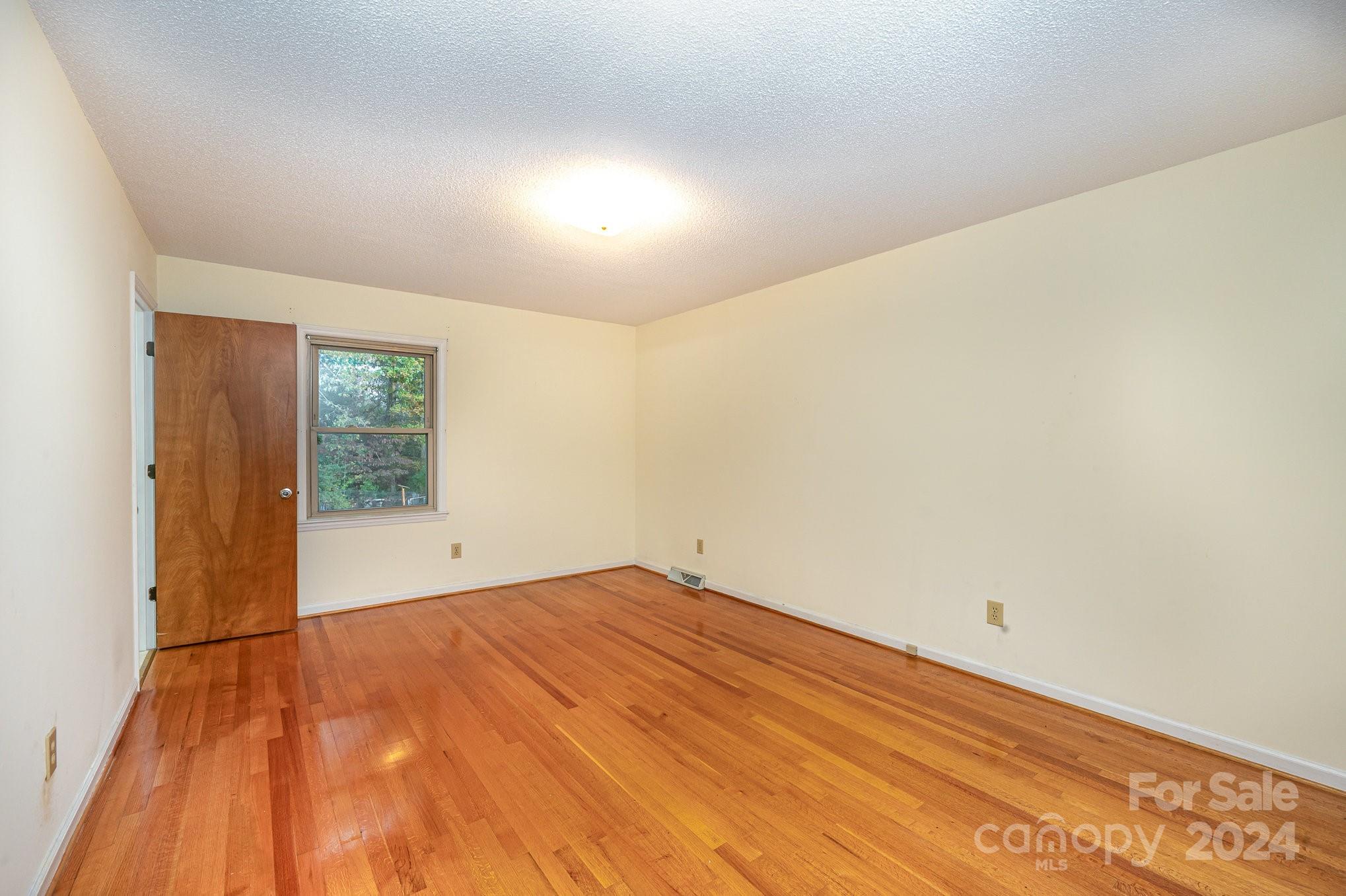 Ragin Estates - Residential