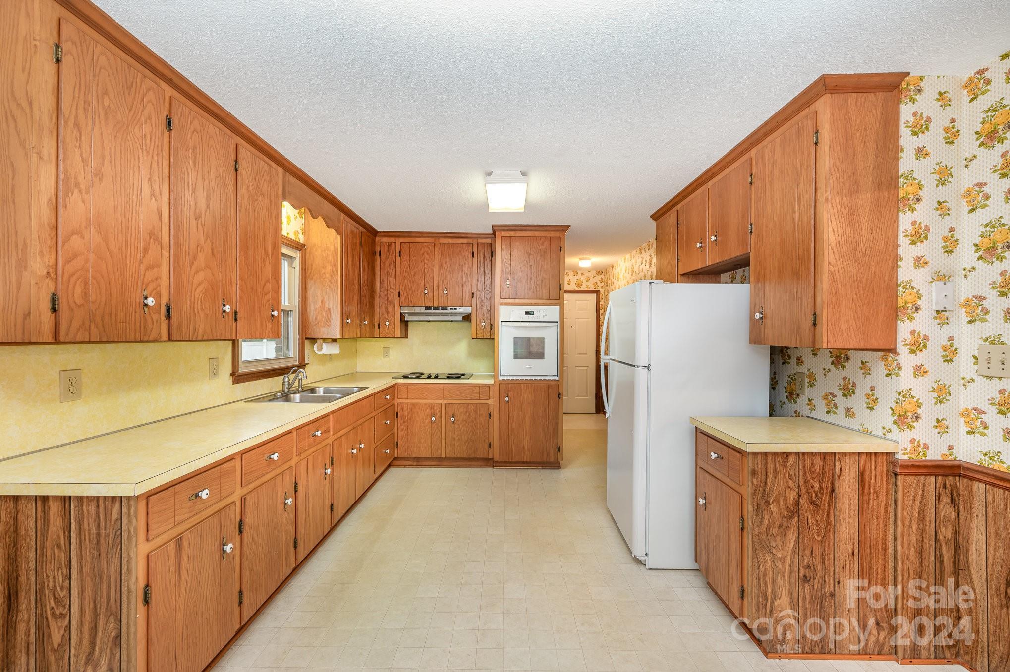 Ragin Estates - Residential