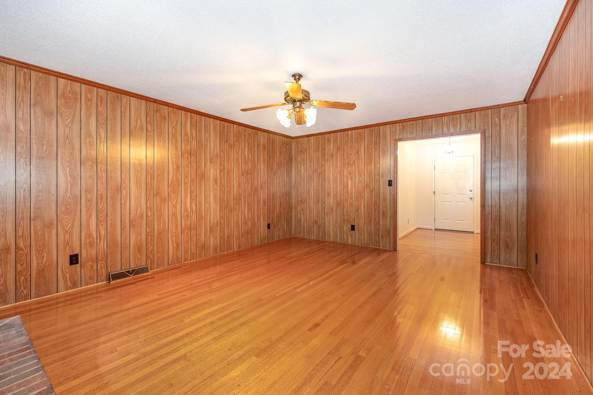 Ragin Estates - Residential